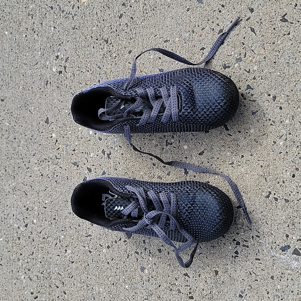 Toddler soccer cleats Size 10